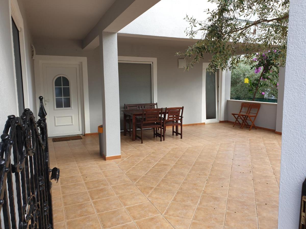 Villa Arancia Peruski Экстерьер фото